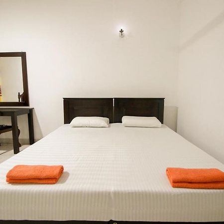 Yoho Relax On Hotel Colombo Buitenkant foto